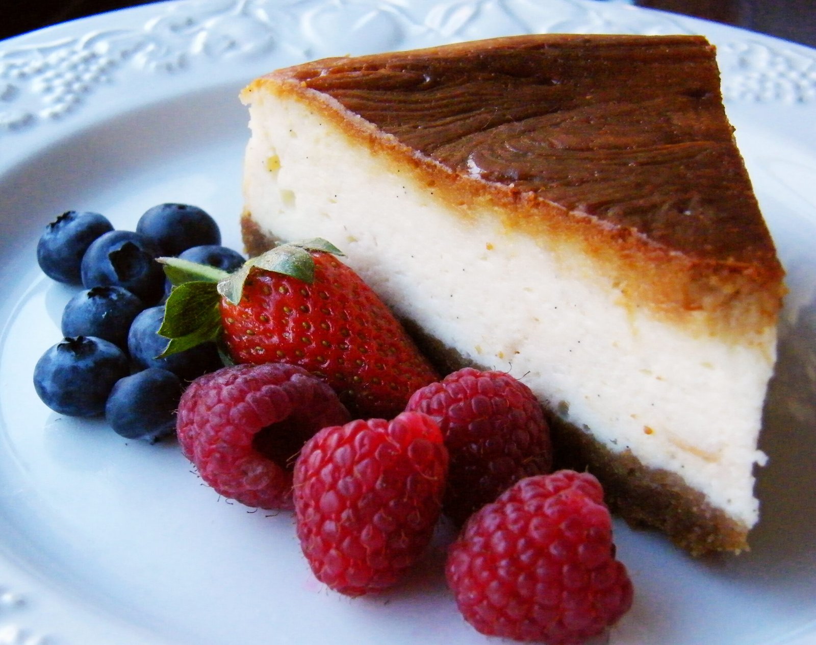 Cheesecake sa šumskim voćem